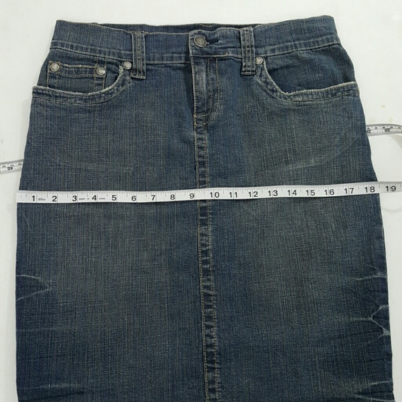 Hydraulic Knee Length Denim Skirt - Picture 7 of 7